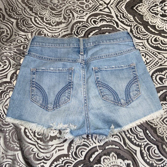 Hollister Short-Short waist 24 size 0 - Picture 3 of 4